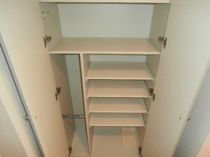  大阪メトロ御堂筋線/中津駅 徒歩3分 8階 築18年