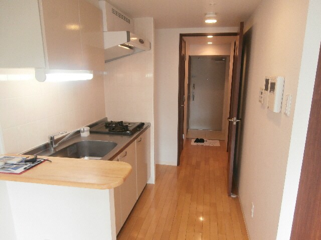  大阪メトロ御堂筋線/中津駅 徒歩3分 8階 築18年