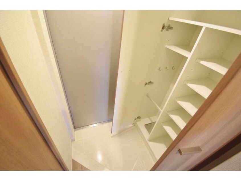  大阪メトロ堺筋線/北浜駅 徒歩2分 4階 築9年