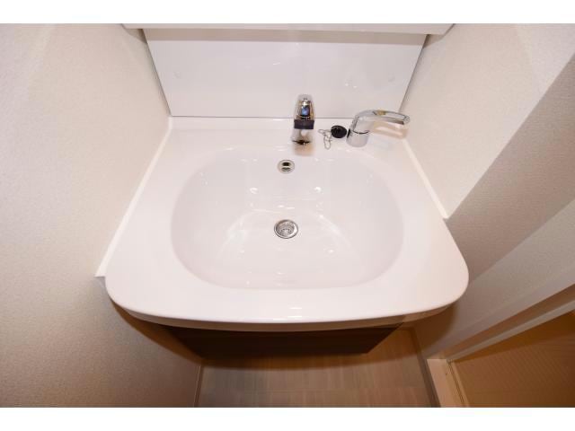  阪急宝塚線/中津駅 徒歩5分 3階 築8年