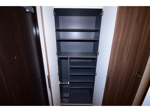  阪急宝塚線/中津駅 徒歩5分 3階 築8年