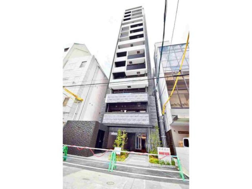  プレサンス心斎橋二スト