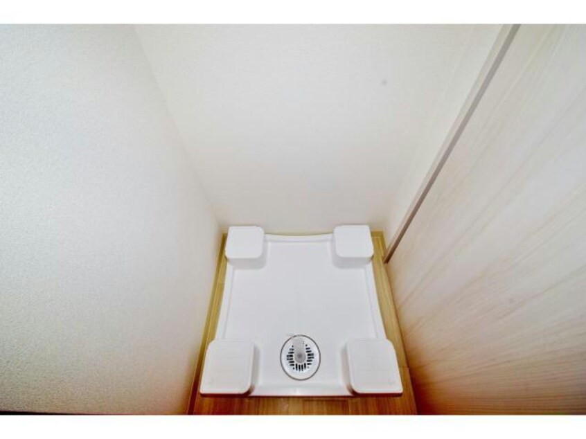  プレサンス心斎橋二スト