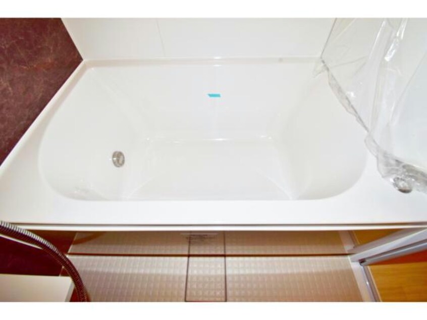  プレサンス心斎橋二スト