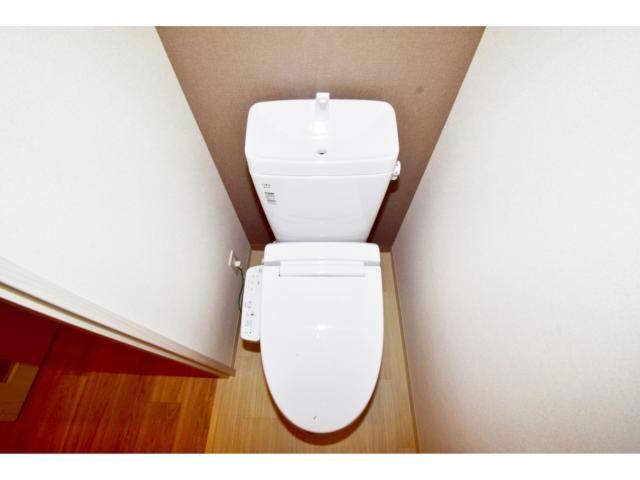  プレサンス心斎橋二スト