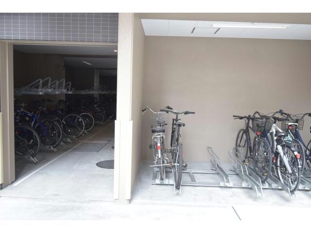  RISING Maison 本町橋