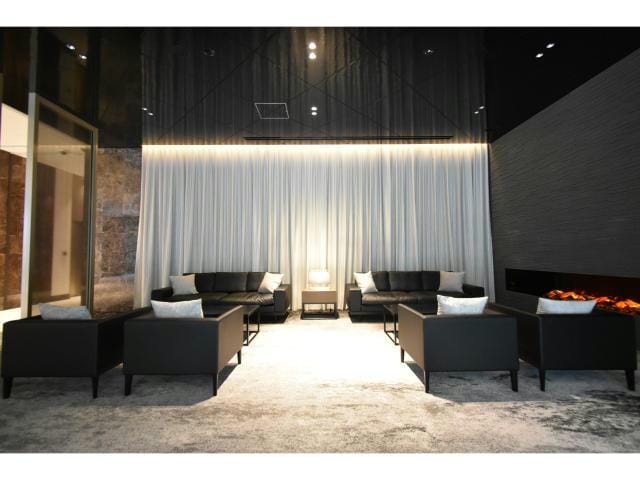  ローレルタワー御堂筋本町