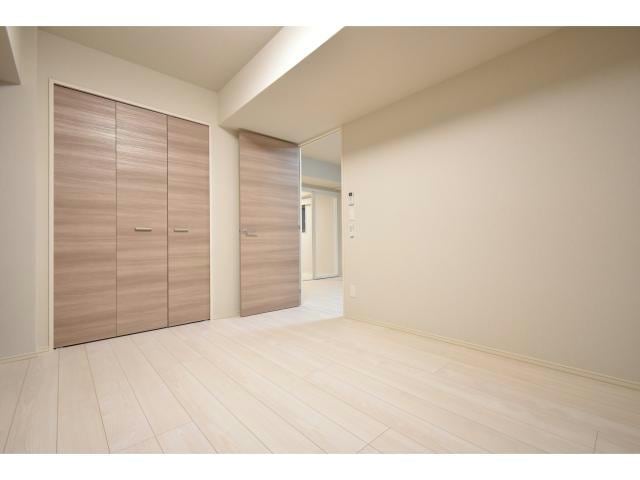  IBC Residence East