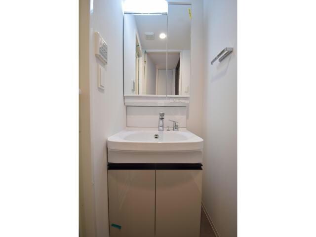  レジュールアッシュ谷町四丁目グランクラス