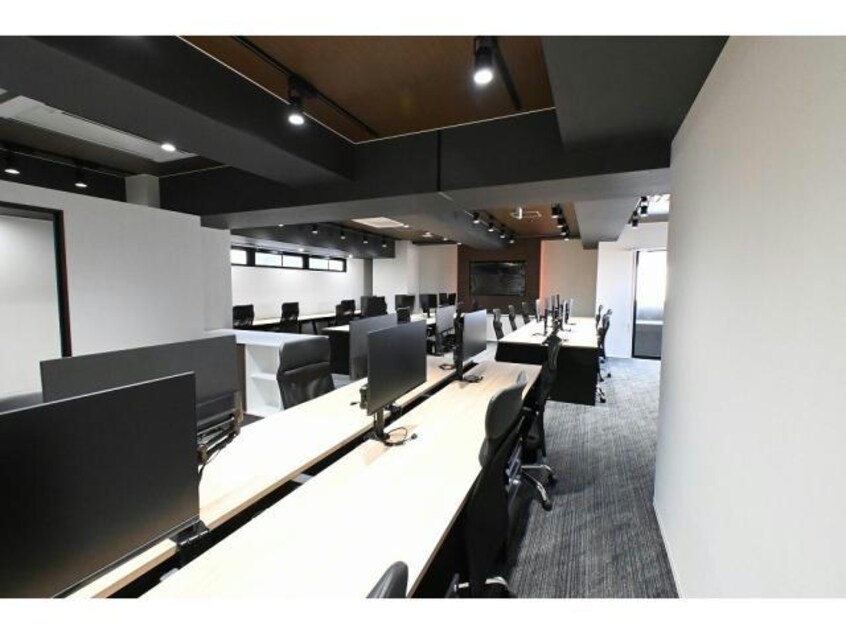  リアライズ梅田東ビル