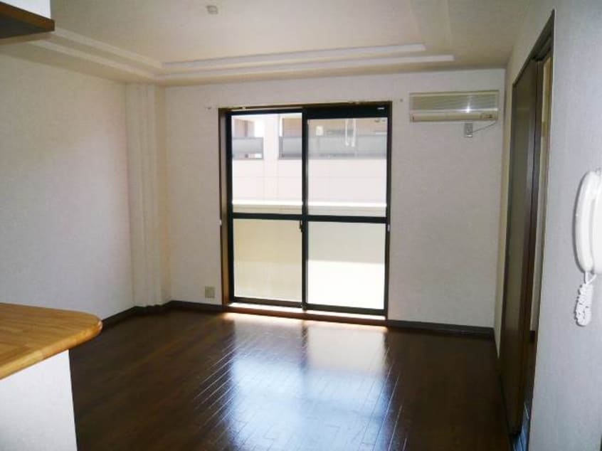 居室・リビング ヴィレッジ イツオ