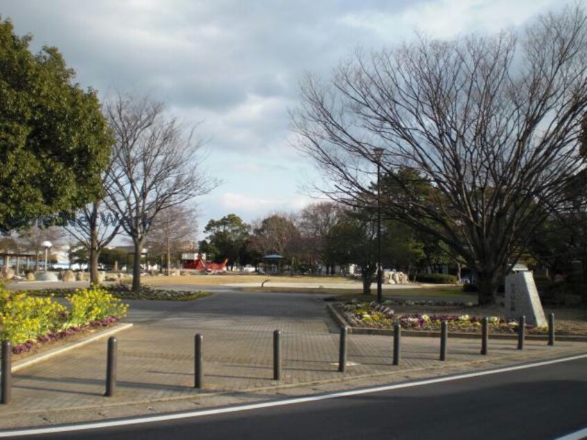 弁天山公園(公園)まで2183m ステータス善光