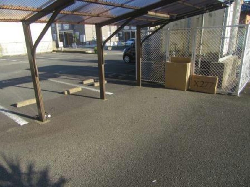 駐輪場 レインボー生川
