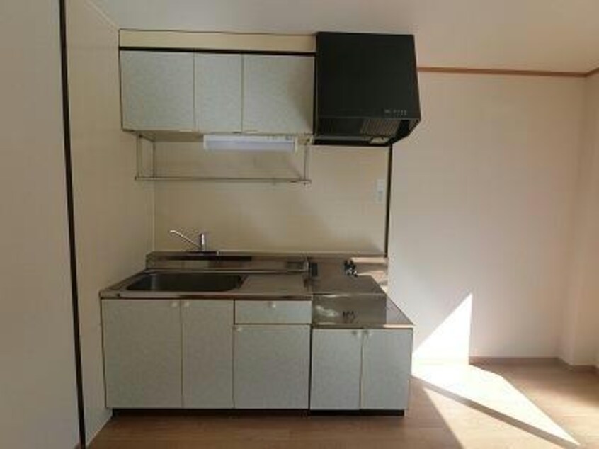  １００エーカーの森