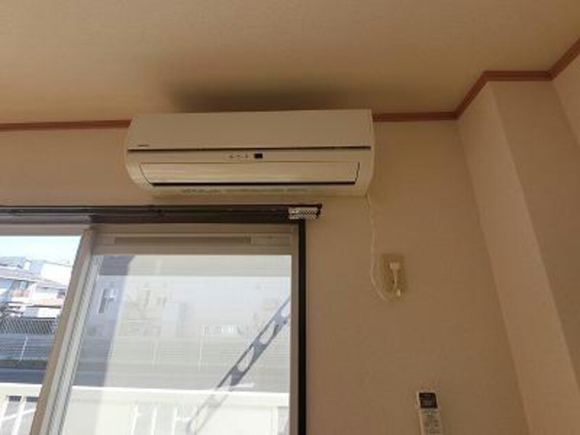 １００エーカーの森