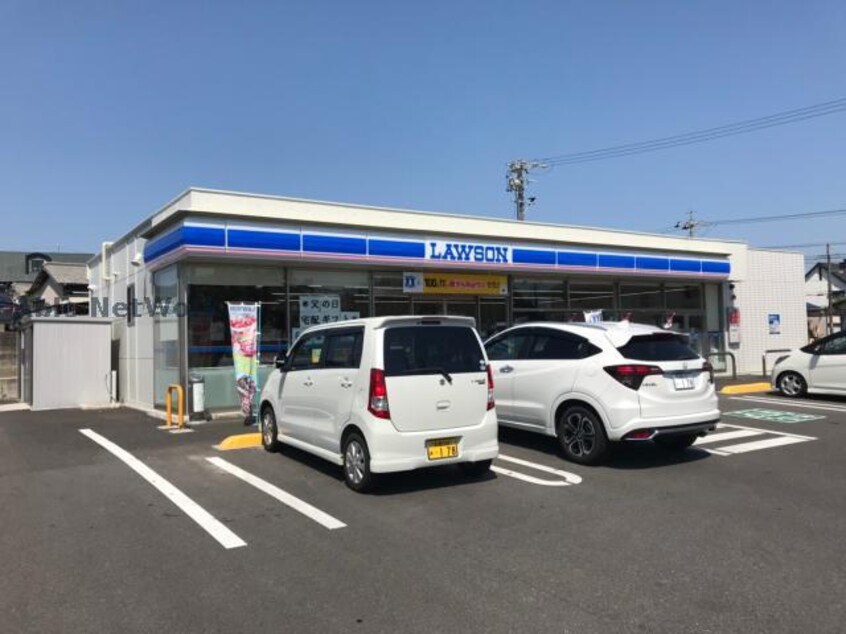 ローソン鈴鹿江島店(コンビニ)まで1006m オーキッド潮見ヶ丘Ｂ