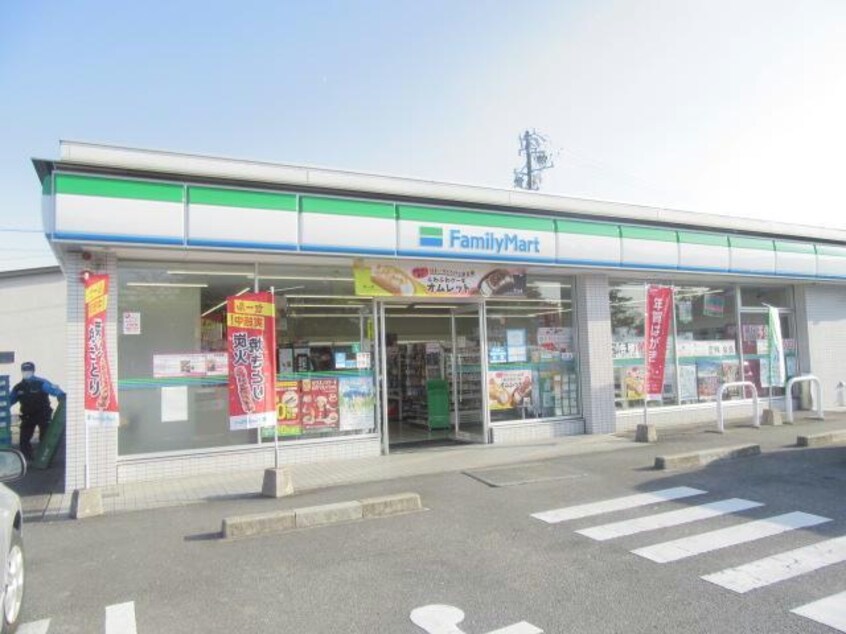 ファミリーマート鈴鹿桜島二丁目店(コンビニ)まで517m rapport東山