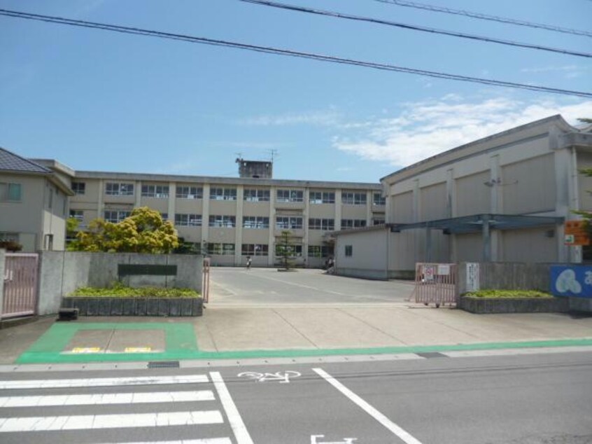 鈴鹿市立清和小学校(小学校)まで1621m カンファタブル