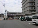 セブンイレブン鈴鹿白子駅前店(コンビニ)まで809m 近鉄名古屋線/白子駅 徒歩10分 1階 築18年