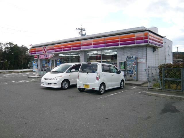 サークルK亀山天神店(コンビニ)まで776m ロイヤルステージ・アイＥ