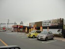 すき家アクロスプラザ鈴鹿店(その他飲食（ファミレスなど）)まで971m エトワール羽山