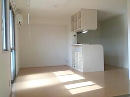 リビングタウン鈴鹿旭が丘　A棟