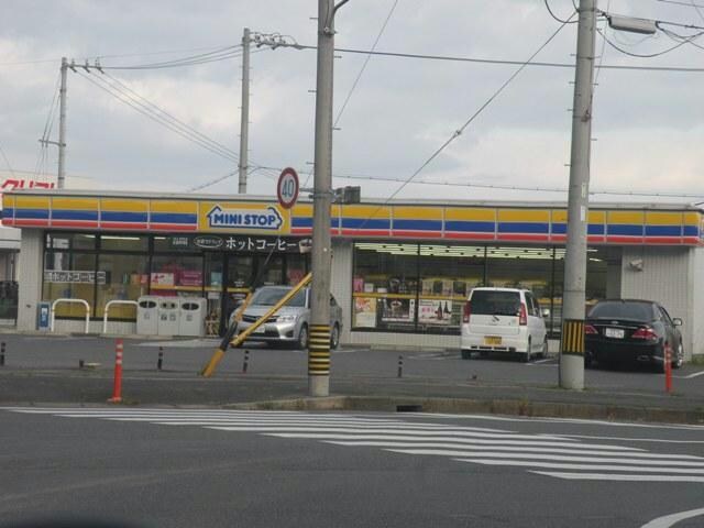 ミニストップ亀山関木崎店(コンビニ)まで1941m smiley