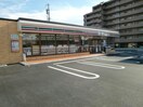 セブンイレブン鈴鹿江島町店(コンビニ)まで822m フラントゥール