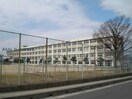 鈴鹿市立創徳中学校(中学校/中等教育学校)まで1082m ロワール