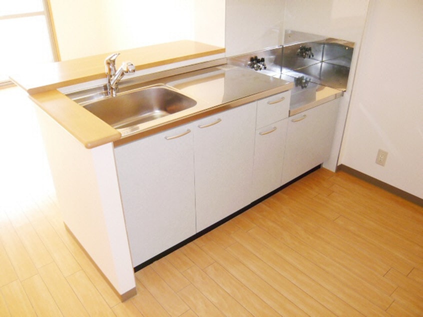  サクシード三日市