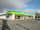 ジップドラッグ白子店(ドラッグストア)まで855m ポワソンボワールＢ