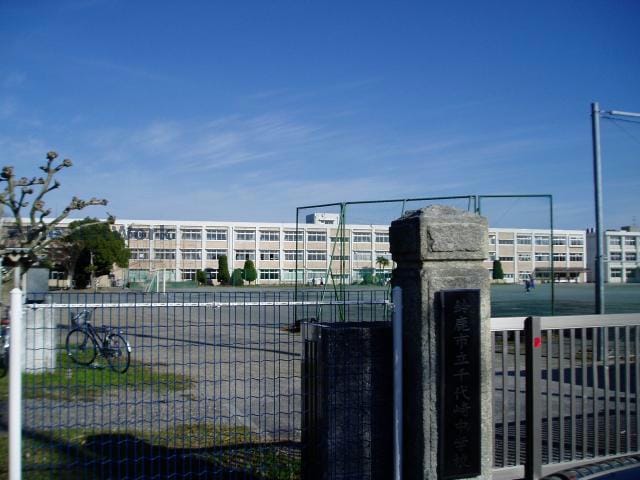 鈴鹿市立千代崎中学校(中学校/中等教育学校)まで967m ST.MARINERS　CRADLE　A