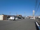 セブンイレブン鈴鹿寺家町店(コンビニ)まで730m ブリリアント寺家ⅡＢ