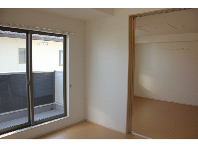  レクイアーレ72　Ｄ