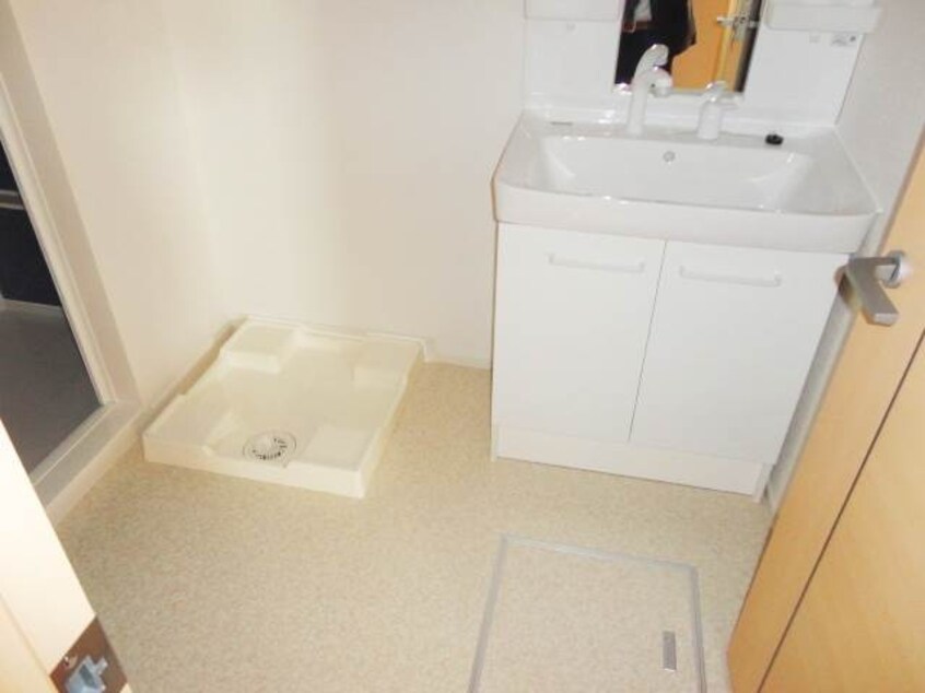  ファースト・ハウス