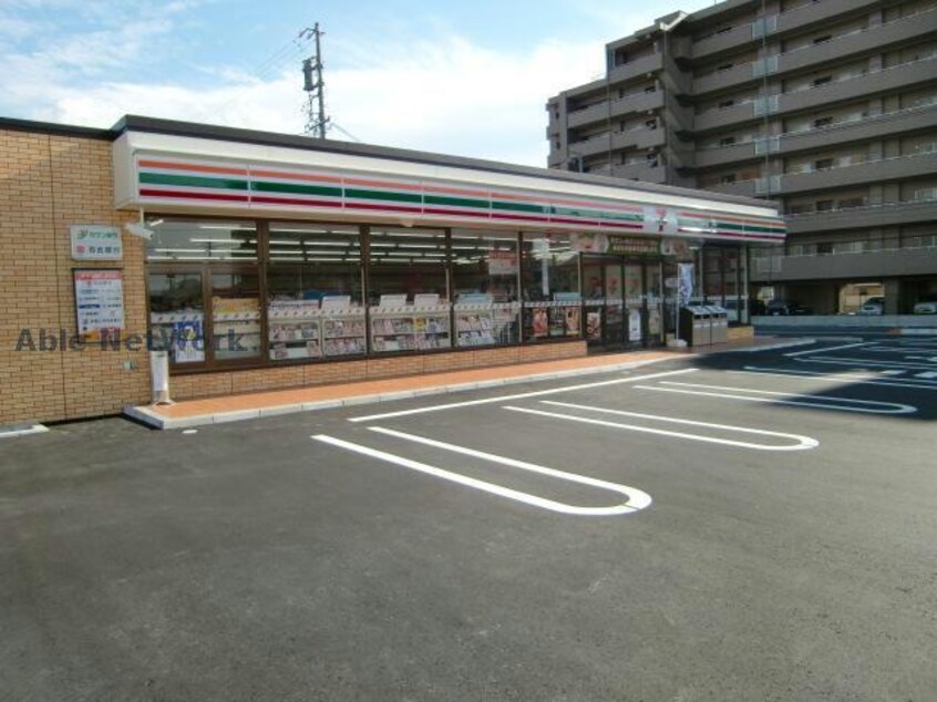 セブンイレブン鈴鹿東旭が丘店(コンビニ)まで496m アトレ旭が丘3番館707号室