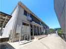アゼリア岸岡の外観