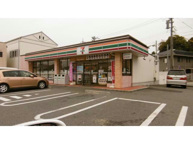 セブンイレブン鈴鹿矢橋1丁目店(コンビニ)まで551m エトワール　Ｋ　Ⅰ