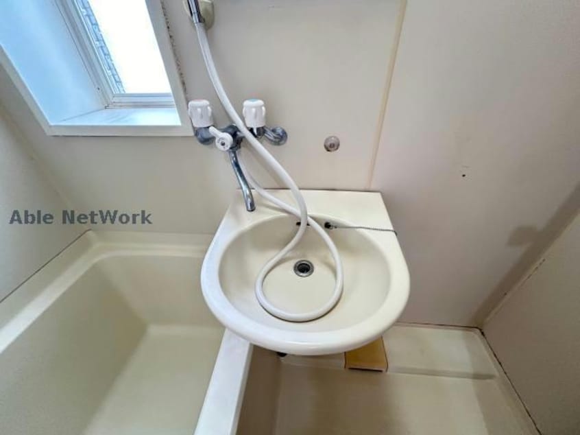  白子ポートハイツ