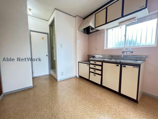  白子ポートハイツ