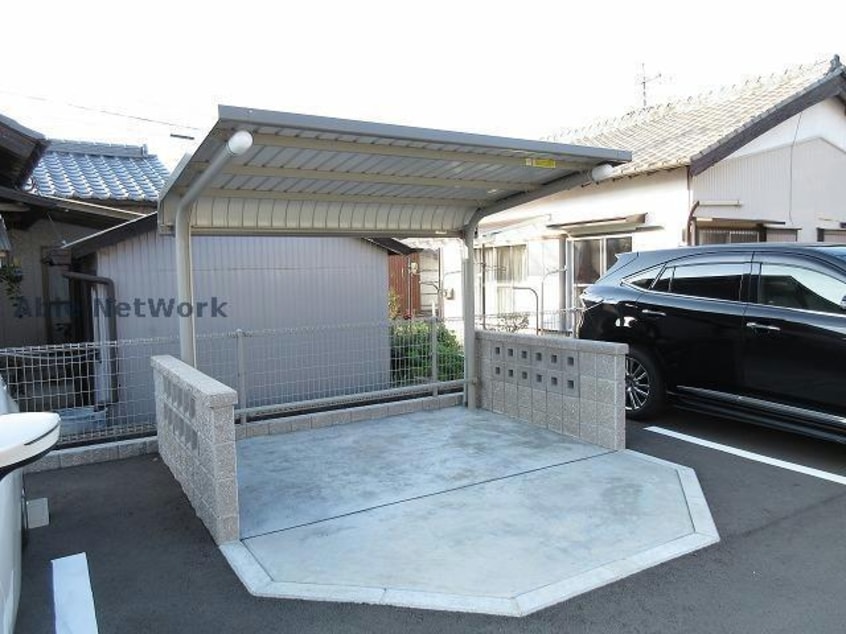 駐輪場 プリムローズB