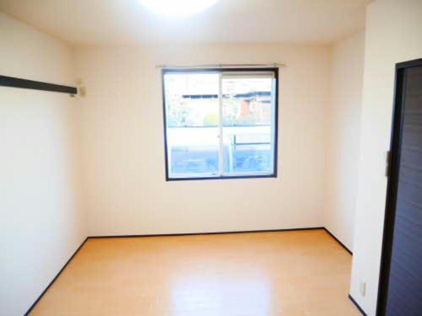  カーサ江島 B棟