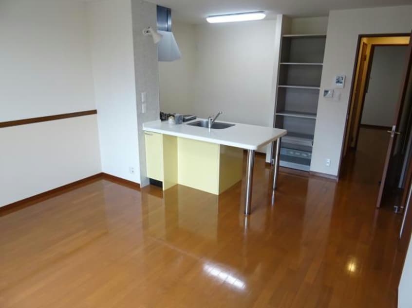  ブランシュール　B棟