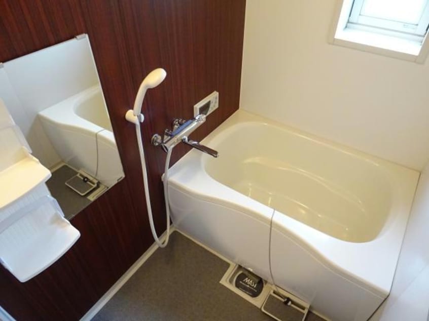  ブランシュール　B棟