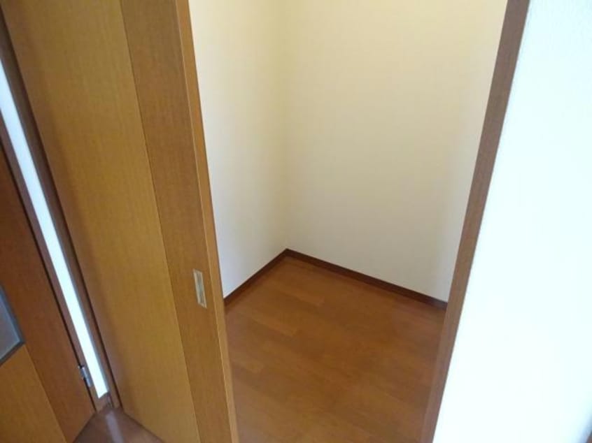  ブランシュール　B棟