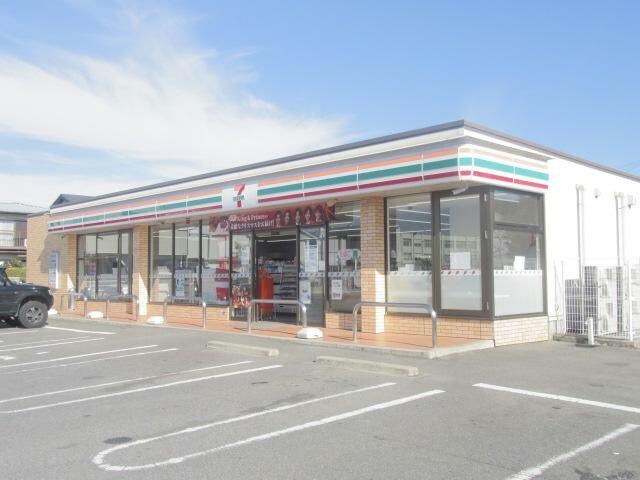 セブンイレブン鈴鹿長太旭町5丁目店(コンビニ)まで1256m 雅野Ⅷ