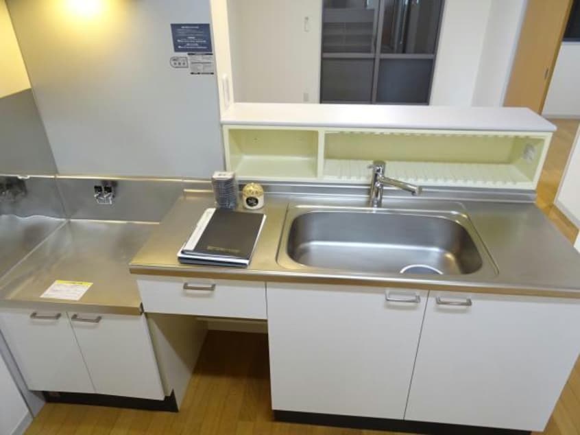  ルミエール葵　A棟