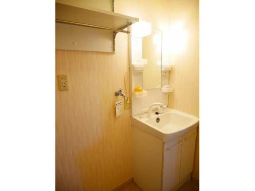  フィールドパレスB棟