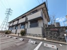 キャトルセゾン西条A棟の外観