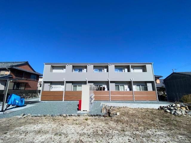  オランジュベール岸岡